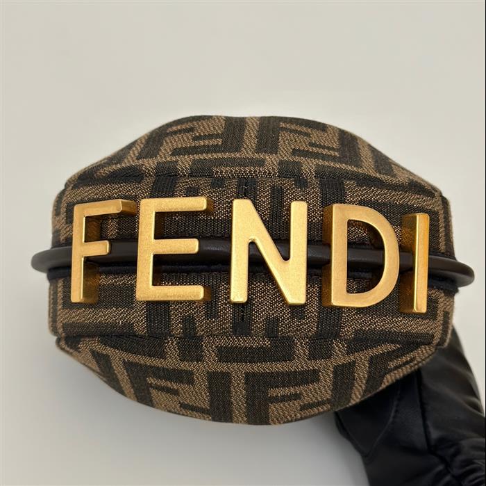 2026 826224417920